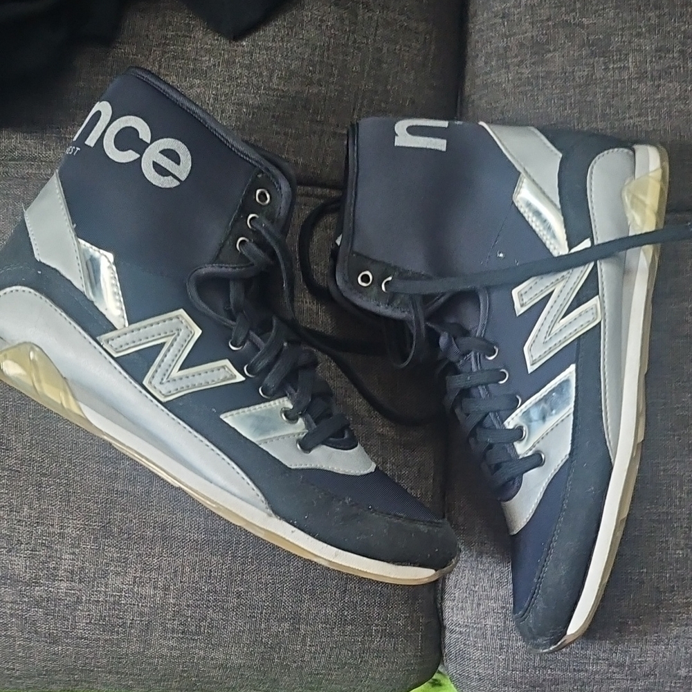 New Balance Black and Gray Athletic Shoes with Suede Finish